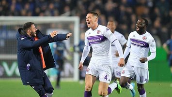 Fiorentina 90+4'te turladı!