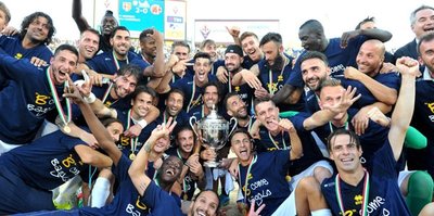 Parma, Serie B'ye yükseldi