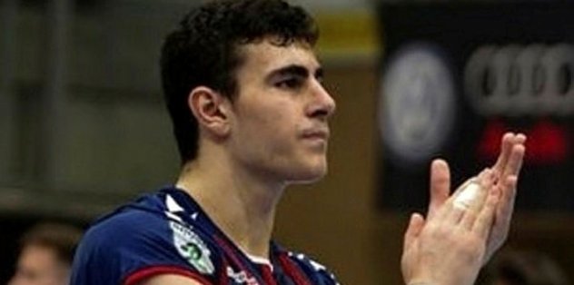 Milli hentbolcunun Avrupa'da yıldızı parlıyor