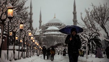 KAR KAPIYA DAYANDI: DONDURACAK! | İstanbul'da sıcaklık düştü, kar için tarih verildi! - İstanbul'a ne zaman kar yağacak?