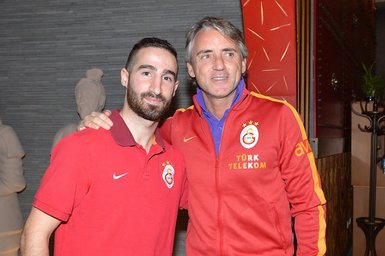 Galatasaray transferde dünyaları harcadı
