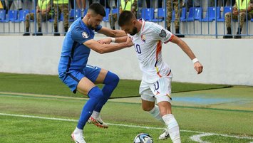 Demir'e asistçi bek