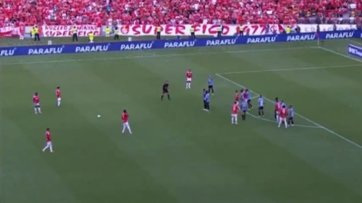 Eski Fenerbahçeli Enner Valencia'dan enfes gol! İzleyin...
