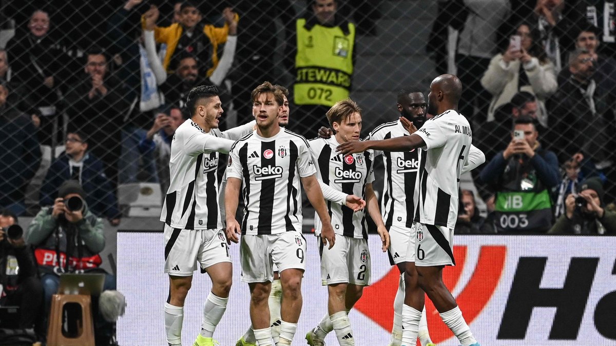 Spor yazarları Beşiktaş - Malmö maçını değerlendirdi