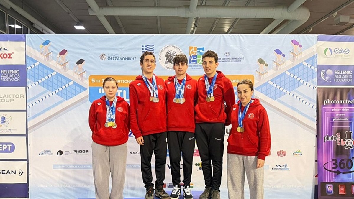 Özel milli yüzücülerden gururlandıran başarı! 24 madalyayla döndüler