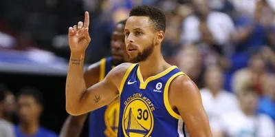 Warriors sezona galibiyetle başladı