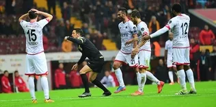 Aydınus’a büyük övgü