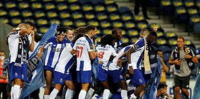 Porto clinches Portuguese title with win over Sporting