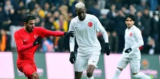Yıldızlar sahaya indi