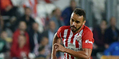 Ülkesinde karantinaya alınmıştı! Antalyaspor'dan Charles açıklaması