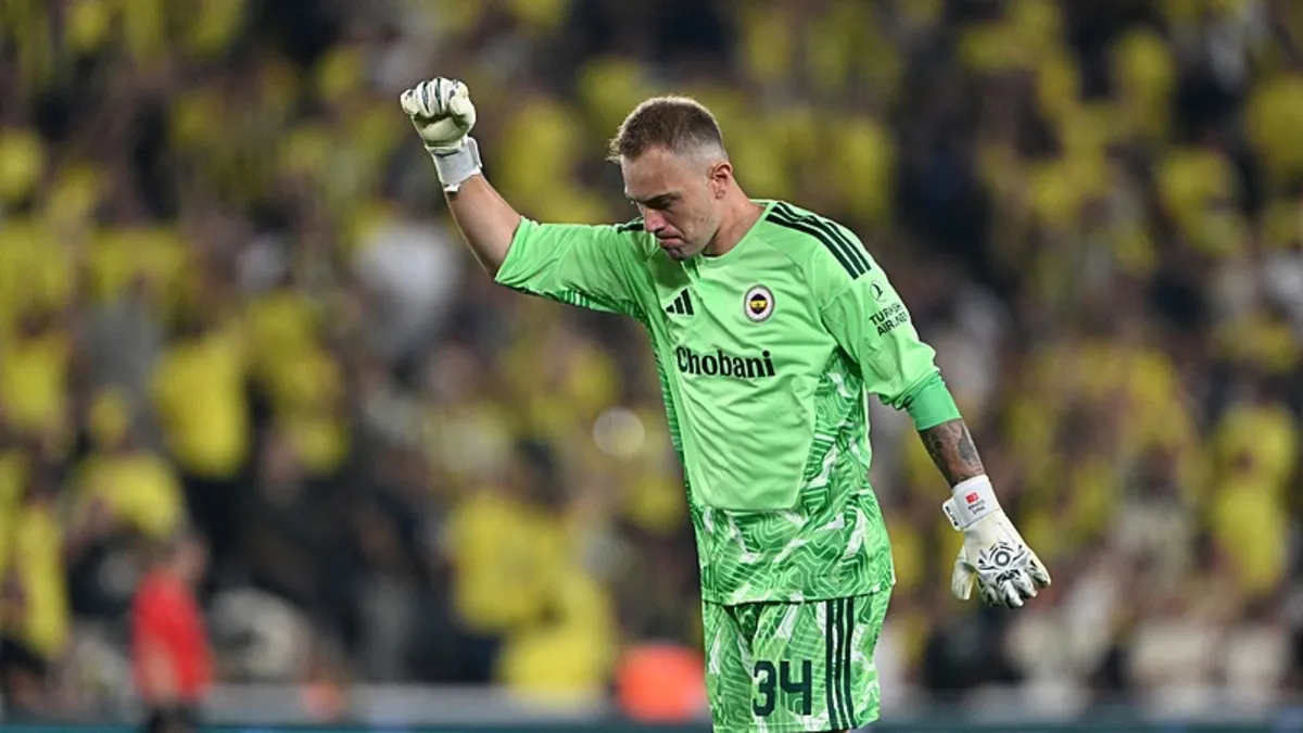 Fenerbahçe'ye Mert Günok Şoku!