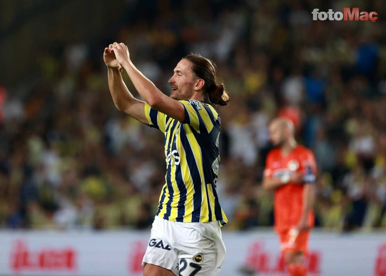 TRANSFER HABERLERİ: Fenerbahçe sil baştan! İsmail Kartal raporunu verdi...