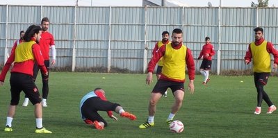 Diyarbekirspor taktik idmanı yaptı