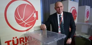 Harun Erdenay’dan Hidayet’e övgü