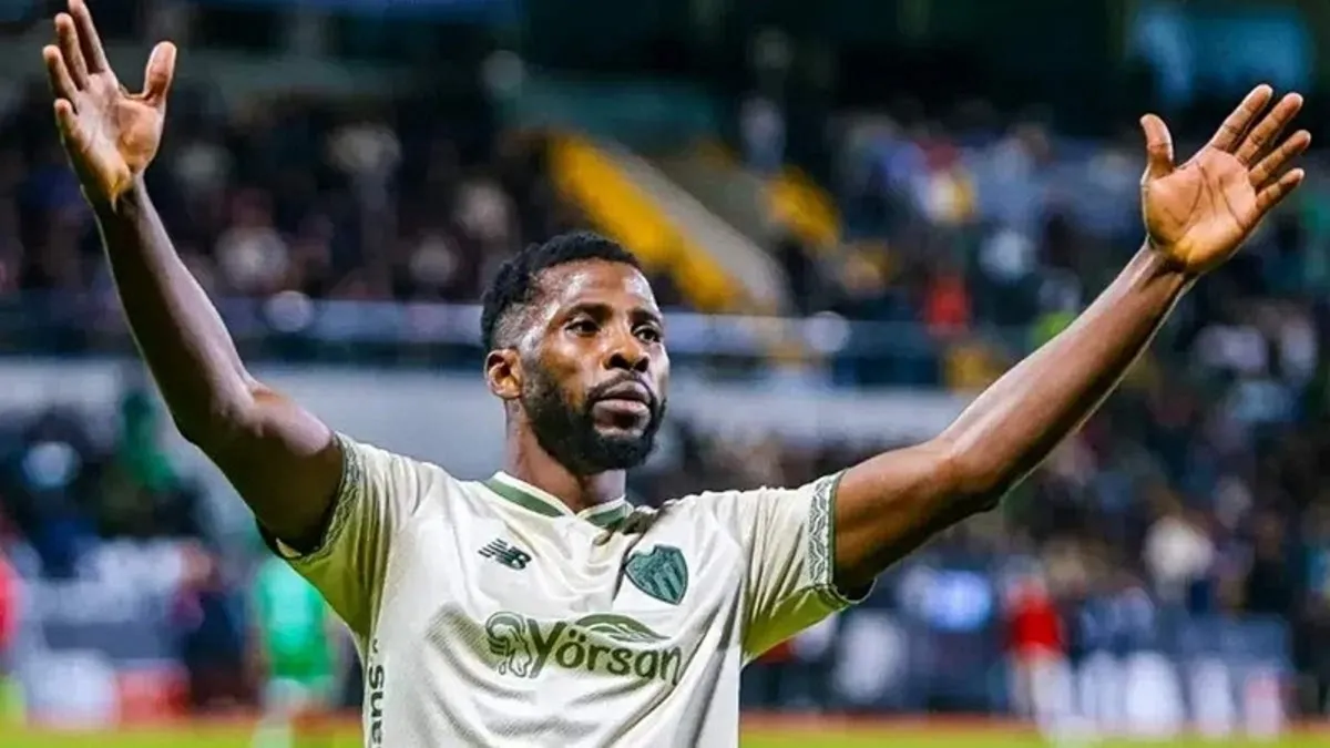 Iheanacho: Bursaspor efsanesi olmak onur olur