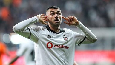 Burak Yilmaz Kimdir Burak Yilmaz Hangi Takimlarda Oynadi Yasi Kac Iste Burak Yilmaz In Kariyeri Fotomac