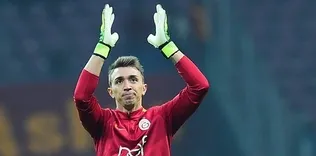 Muslera hocasına sahip çıktı