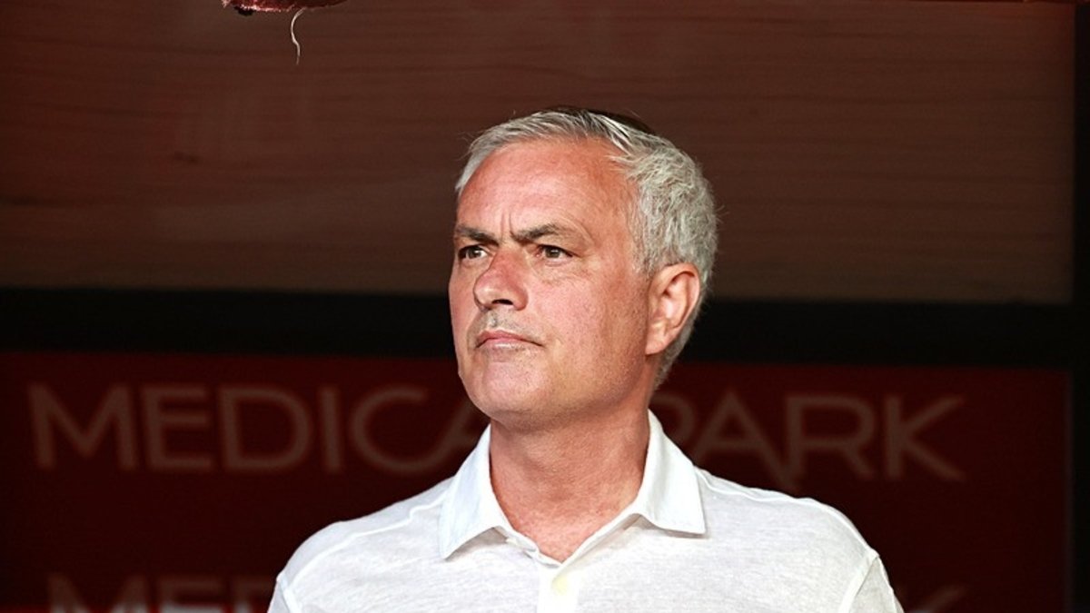 FENERBAHÇE HABERİ - Mourinho ile yollar ayrılıyor! Yerine gelecek isim... FENERBAHÇE HABERİ - Mourinho ile yollar ayrılıyor! Yerine gelecek isim...