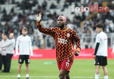 Beşiktaş-Galatasaray mücadelesinden kareler