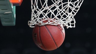 Potada erkekler parkeye çıkıyor