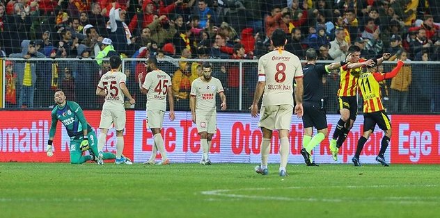 Goztepe 2 1 Galatasaray Mac Sonucu Son Dakika Super Lig Haberleri Fotomac
