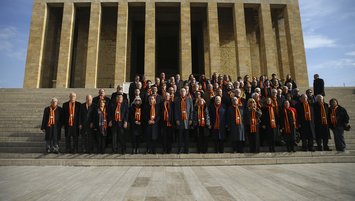 G.Saray'dan Anıtkabir'e ziyaret