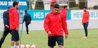 Özer’e: Kendine yeni kulüp bul