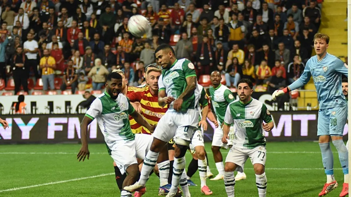 Bursaspor'dan deplasmanda kritik galibiyet: Kayserispor'u 2-1 devirdi