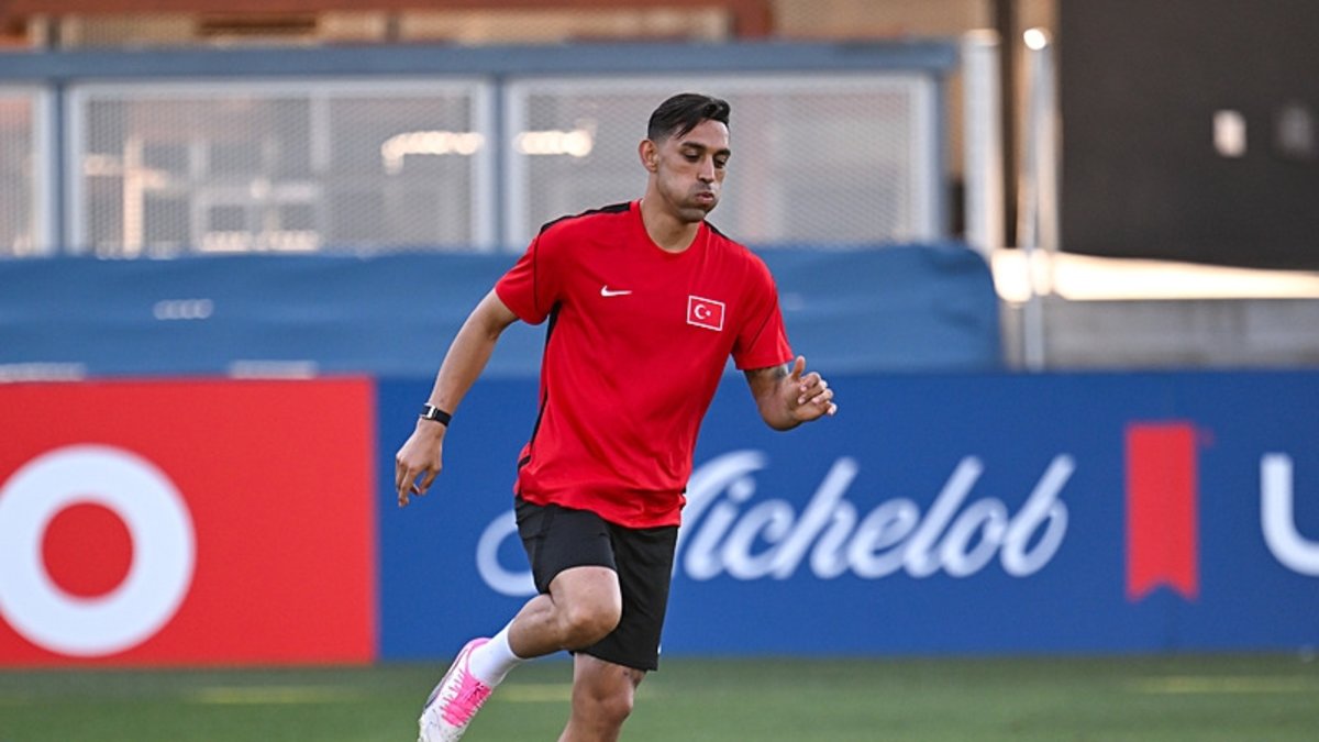 İrfan Can Kahveci Fenerbahçe'ye geri dönecek mi?