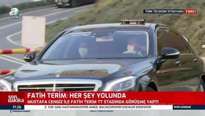 >Galatasaray'da kritik toplantı sona erdi! Terim stattan böyle ayrıldı