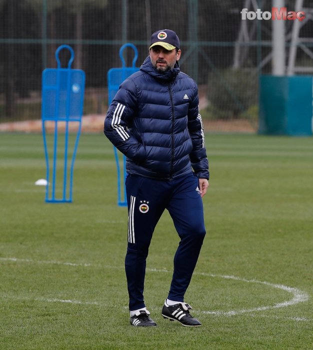 Fenerbahçe sezon sonu dağılıyor! Golcüler ve Ozan Tufan'ın ayrılığı sonrası 2 transfer bombası birden