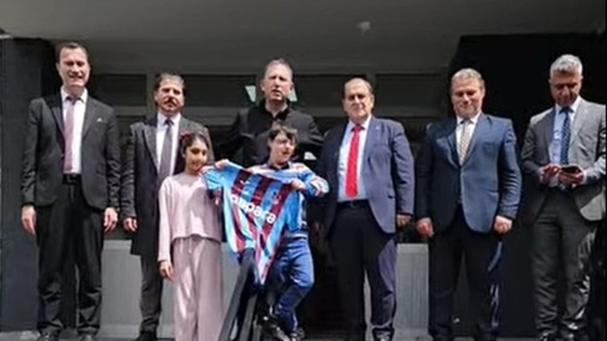 84 öğrenciye forma