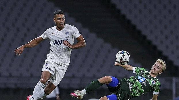 Fenerbahçe'de 2 ayrılık daha! Nabil Dirar ile Mauricio Lemos gözden çıkarıldı