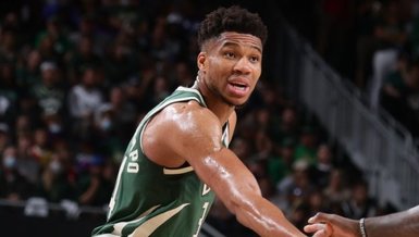 Giannis Antetokounmpo tarih yazdı!