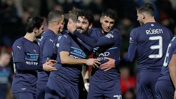 İlkay'lı Manchester City kupada turladı!