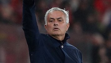 Mourinho milli takıma geçiyor