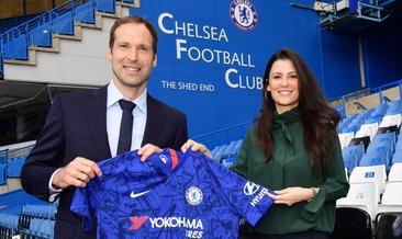 Petr Cech Chelsea'ye döndü