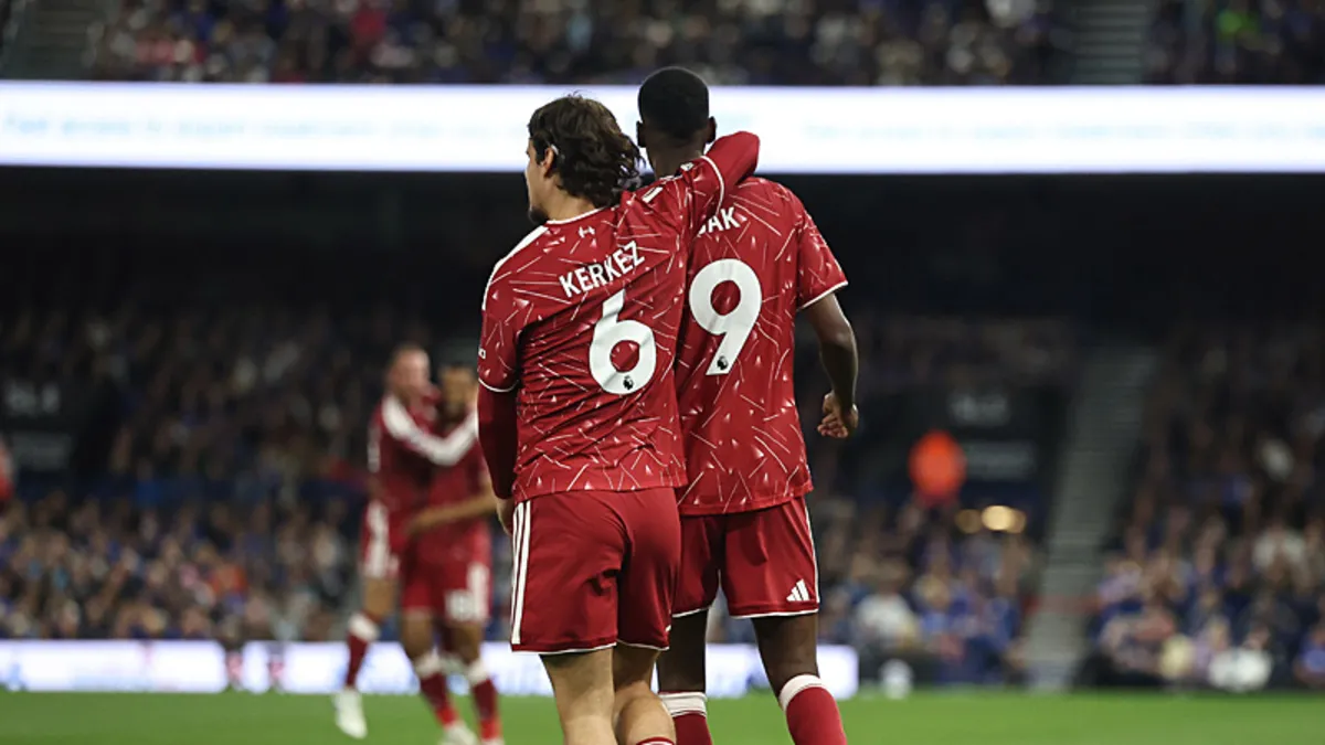 Liverpool deplasmanda galip!