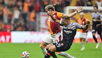 ‘Tek bacağı ile oynar’