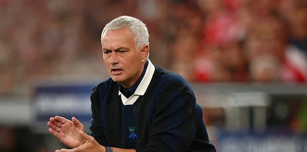 Jose Mourinho Benfica'ya veda etti