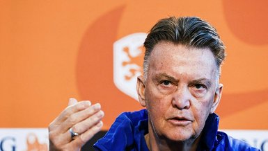 Netherlands coach Louis van Gaal reveals he has prostate cancer