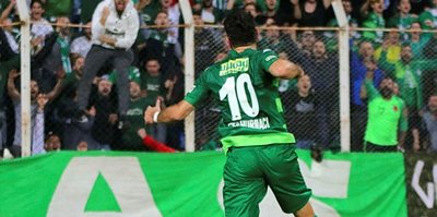 Özer Hurmacı formunu artırdı