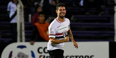 Sürpriz transfer Pato