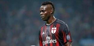 Son bomba Balotelli