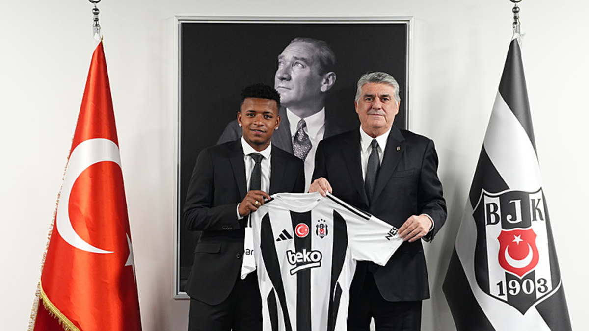 Beşiktaş'tan Keny Arroyo paylaşımı! Aileye hoş geldin Beşiktaş'tan Keny Arroyo paylaşımı! Aileye hoş geldin