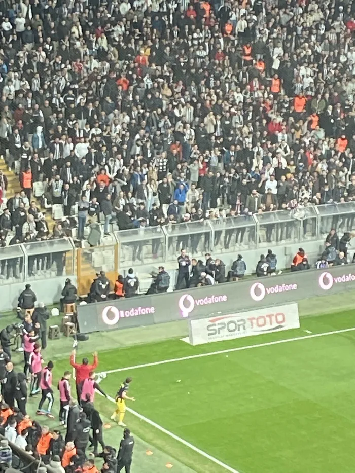 Beşiktaş - Ankaragücü maçında tribünlerde tansiyon yükseldi! İşte o görüntüler - 2