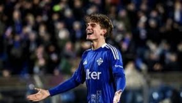 Nico Paz Como'da kaldı