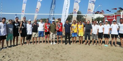 Kocaeli sahillerinde plaj voleybolu ve futbolu heyecanı sona erdi