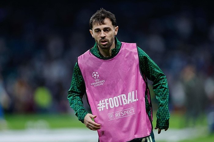 bernardo-silva-kimdir-nereli-kac-yasinda-hangi-mevkide-oynuyor-oynadigi-takimlar-1767783910085.jpeg Bernardo Silva nereli, kaç yaşında?