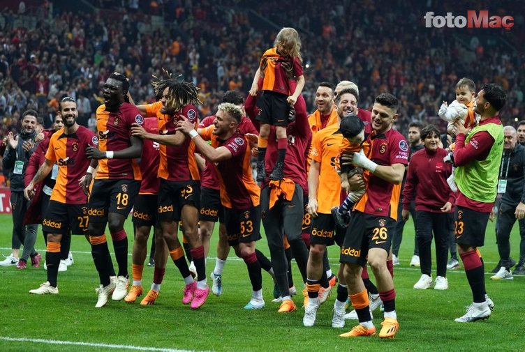 Fenerbahçe ve Galatasaray'ın sağ bek savaşı! Hamari Traore bedavaya gelecek